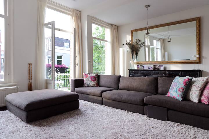 Luxurious | A+Location | 240m2 | Huge Roofterrace gallery image 2