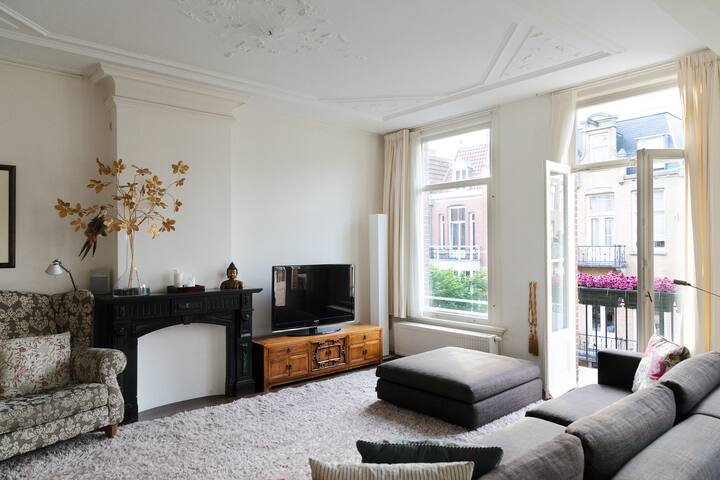 Luxurious | A+Location | 240m2 | Huge Roofterrace gallery image 4