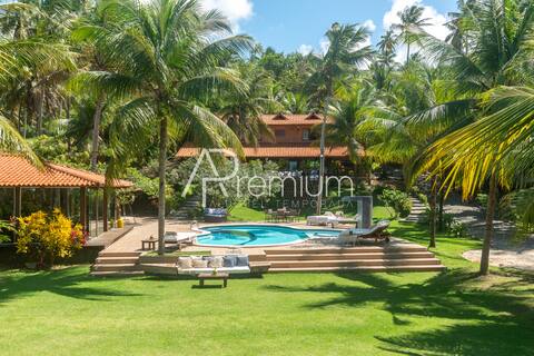 High-end 6-bedroom beach house
