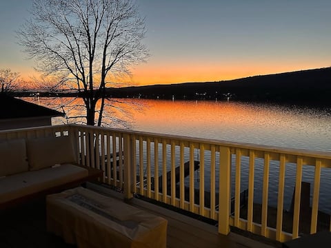 Stunning Lakefront Dream Home!