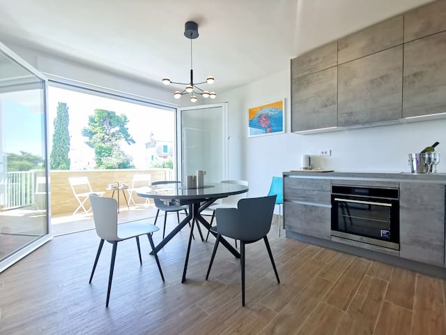Adiona travel managed Airbnb listing 1