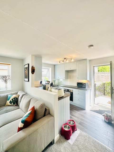 Muddy Boots-Scarpa: Cozy Open-Plan & Pet-friendly