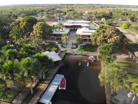 Casarão no Rio Preguiças