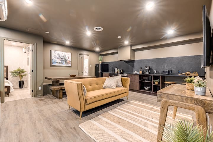 St. Ursule Two-Storey Oasis