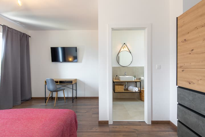 საძინებელი 1