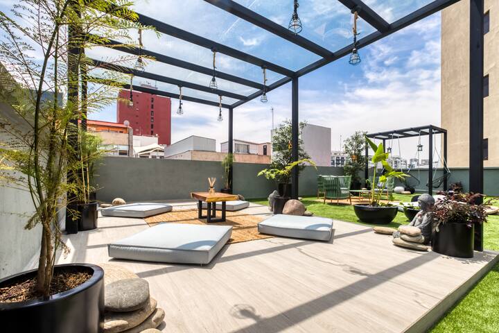 Roomy & Trendy Apt | 2 Rooftops: Zen & Fire Pit gallery image 3