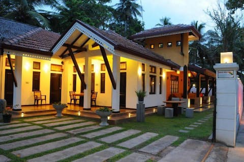 5 Bed room villa in Negombo