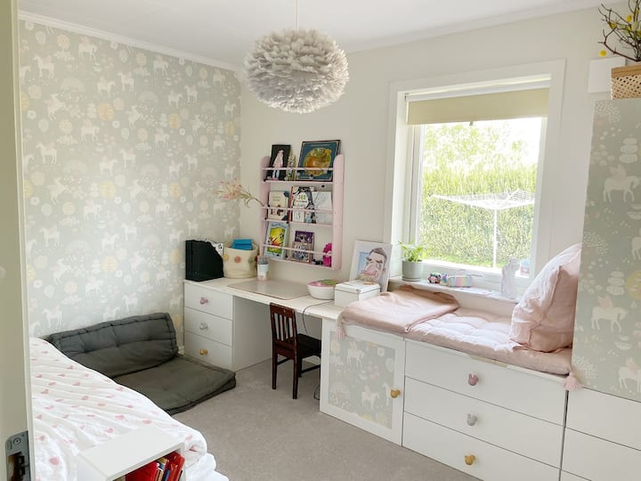 Spavaća soba 3 s krevetom za jednu osobu. 