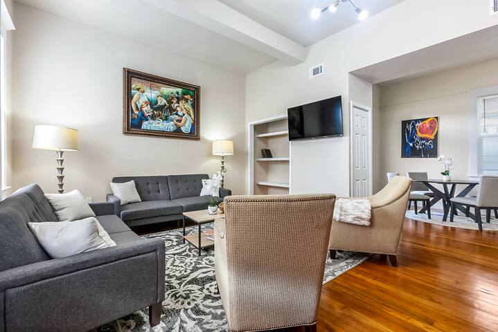 Walk to Jazz Fest gallery image 2