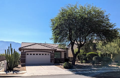 Cozy 3BR with Stunning Mountain View