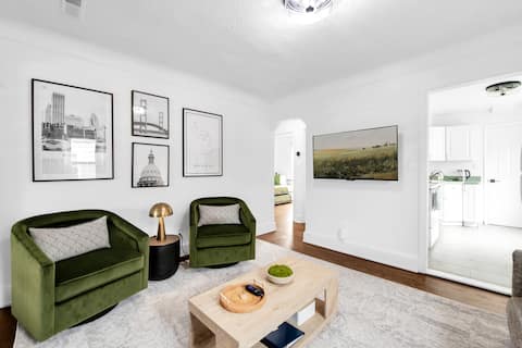 SuperHost|Near DT Detroit DTW|2BR Ranch|Firepit