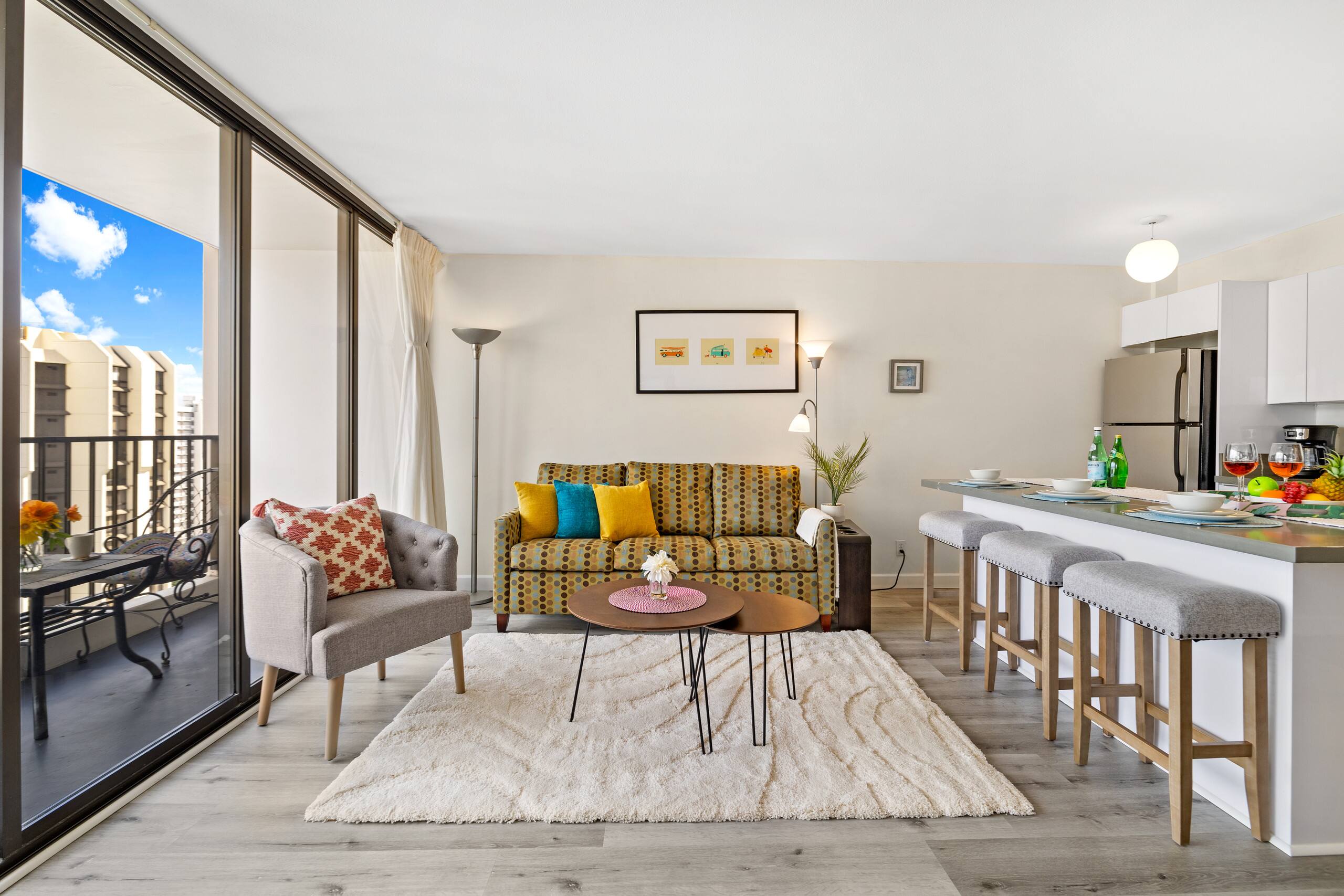 Condo in Honolulu · ★4.82 · 1 bedroom · 2 beds · 1 private bath - Image 3