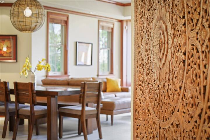 Walk to Sand from Lux Condo w/Hilton Pool Pass gallery image 5