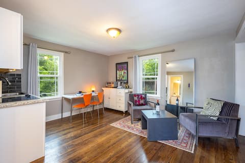 Popular Airbnb listing: Sloan's Lake Garden, dog friendly, near Light Rail in Two Creeks Neighborhood Organization