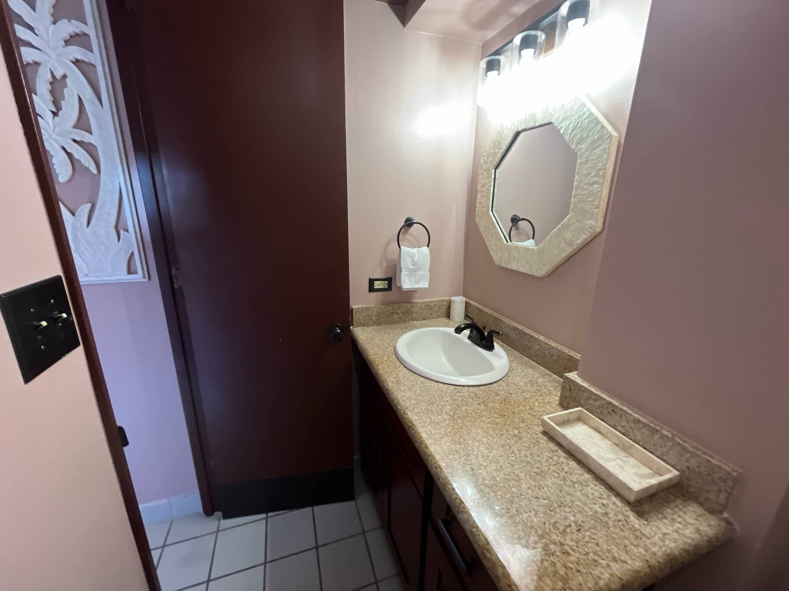 Hotel in Honolulu · ★4.6 · 1 bedroom · 2 beds · 1 private bath - Image 8