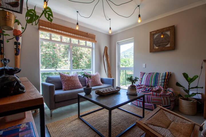 Streamside Casa gallery image 3