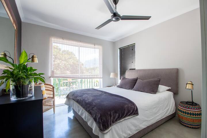 Streamside Casa gallery image 4