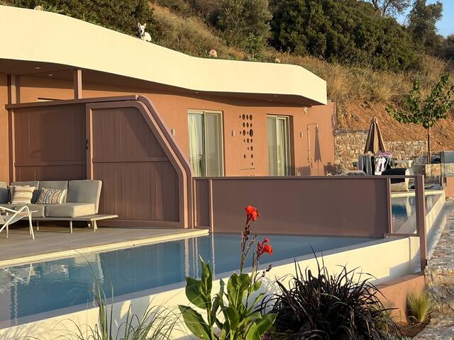 Plethora Luxury Suites, Villa L gallery image 5