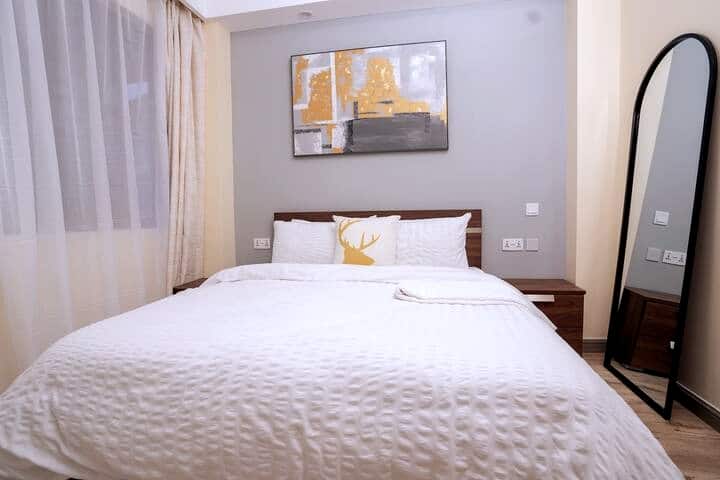 Chumba cha kwanza cha kulala