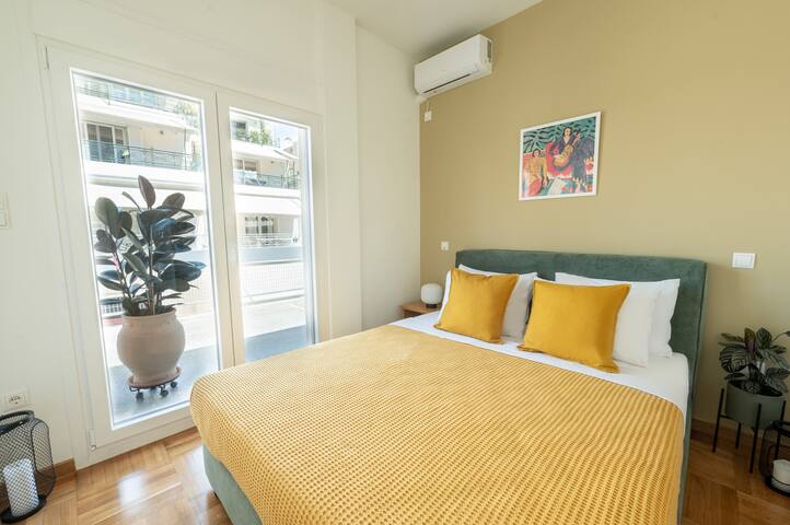 Almost a Penthouse But Better W Acropolis Glimpse gallery image 5