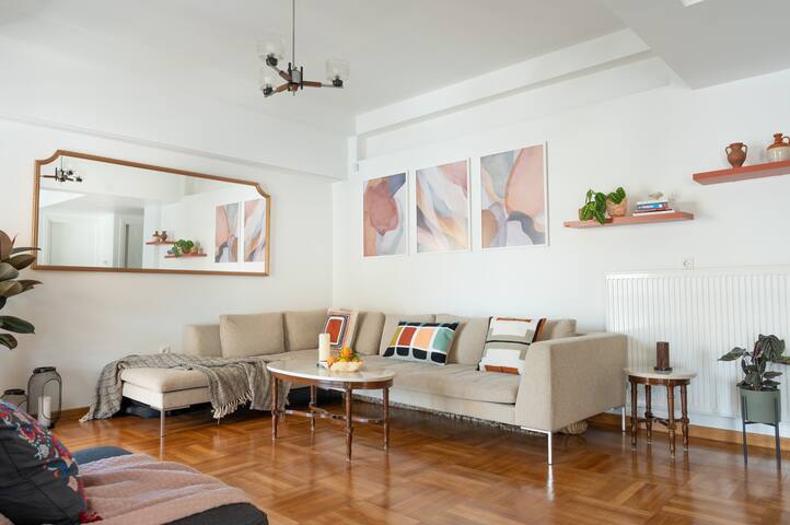 Almost a Penthouse But Better W Acropolis Glimpse gallery image 2