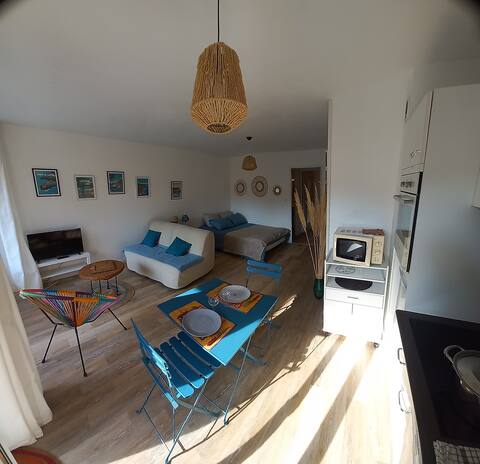 Airbnb performant: Nice studio 50 meters from the beach, parking, WiFi à Erquy