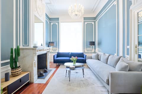 European Union and Grand Place. Luxurious 6-BR Man