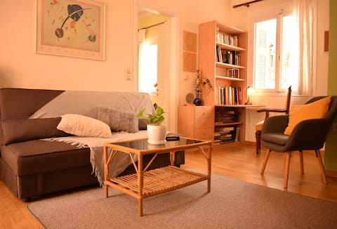 Popular Airbnb listing: Neoclassical Loft in Koukaki in ΚΟΥΚΑΚΙ