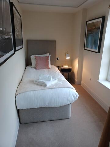 Three-Bed Penthouse in Hope House, Westminster gallery image 4