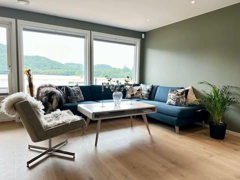 Popular Airbnb listing: Idyllic property with jetty by the water in Sandnes