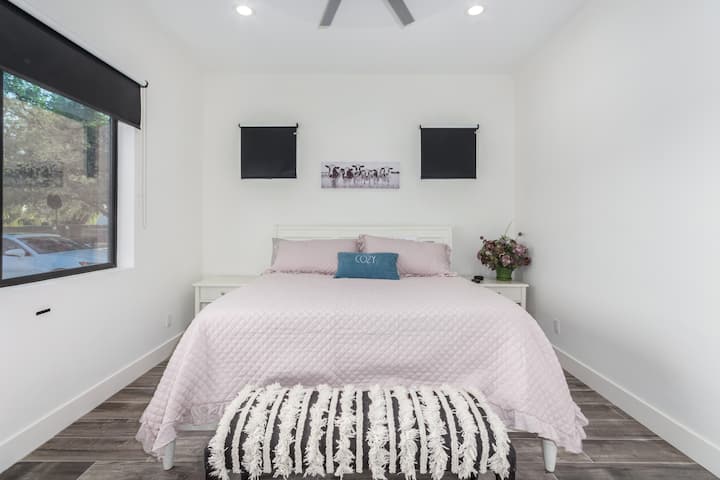 Guest Room 3 - With Private Bath  - King Bed