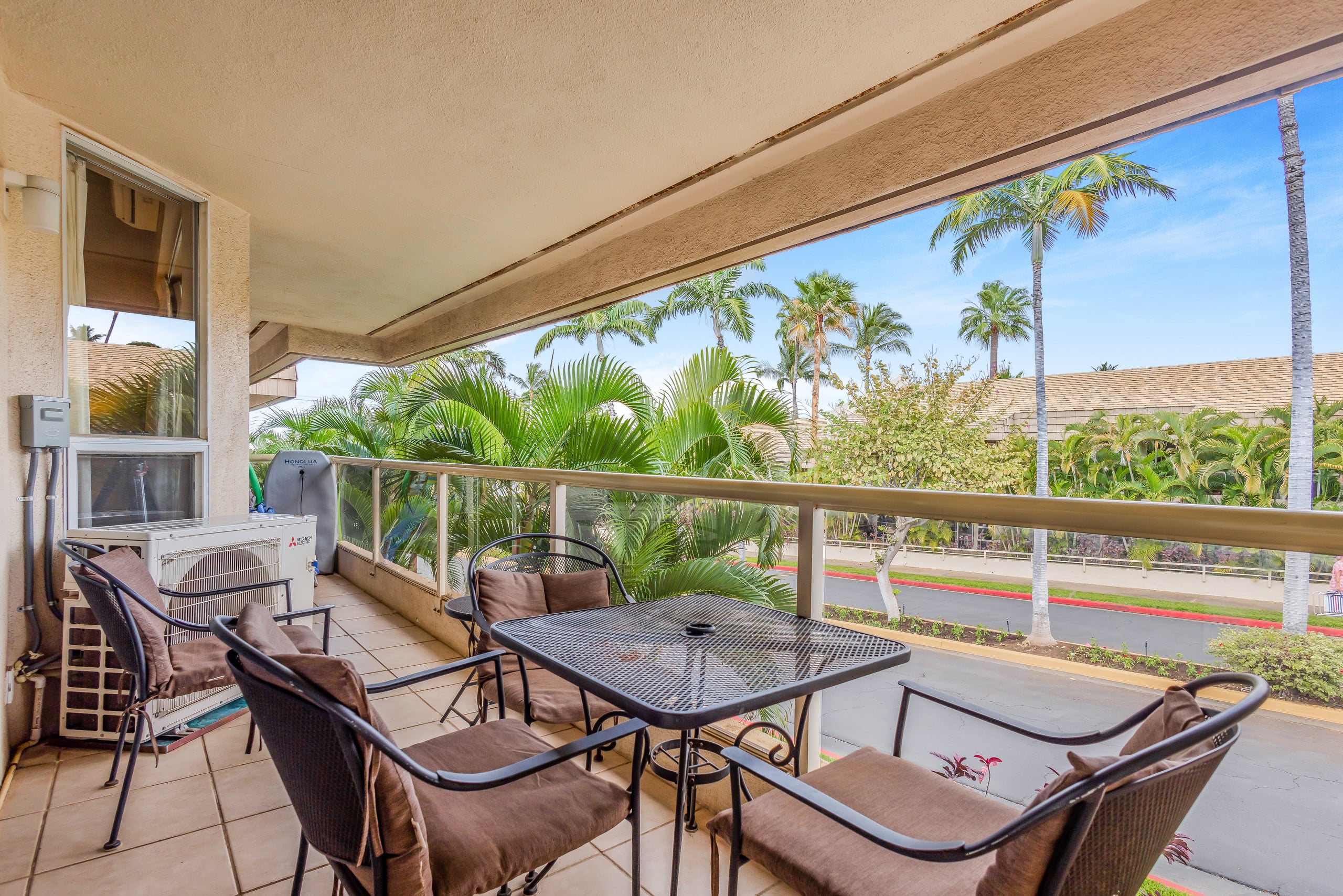 Condo in Kihei · ★4.98 · 1 bedroom · 2 beds · 1 bath - Image 26