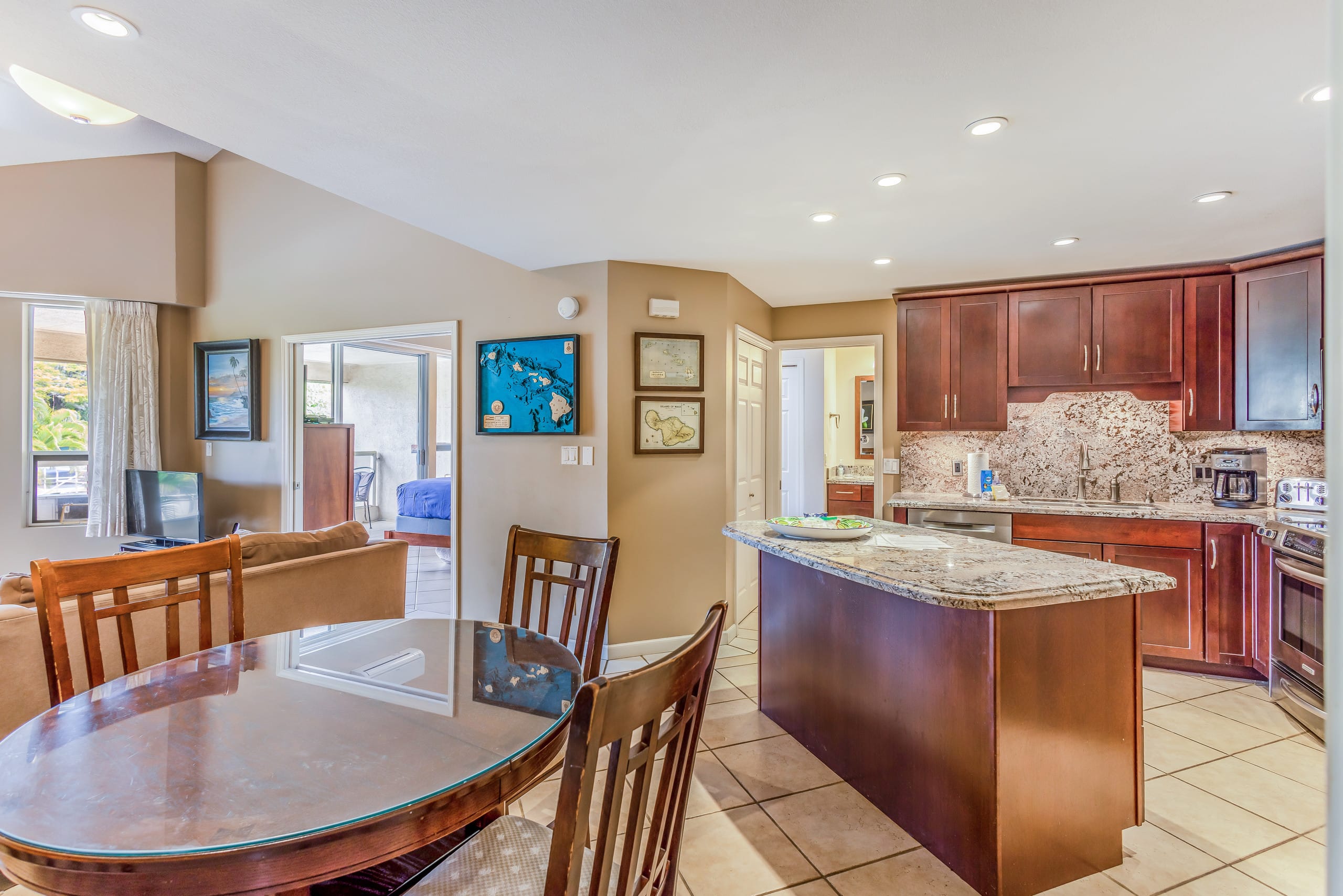 Condo in Kihei · ★4.98 · 1 bedroom · 2 beds · 1 bath - Image 6