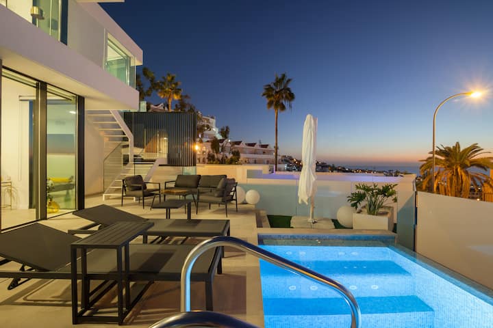 Lux 200m New Villa A With Heated Pool, Ocean View - Adeje