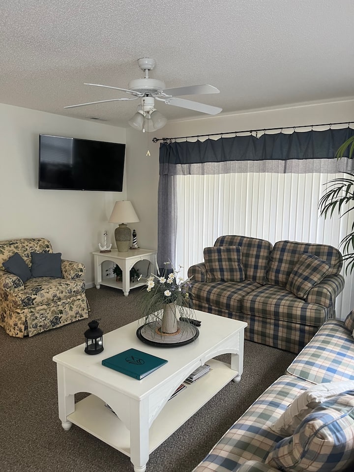 Family Size Condo,2brs, 2bths - Oak Island, NC
