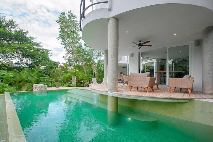 Palmera Vacations managed Airbnb listing 2