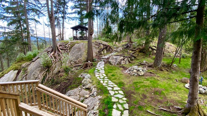 Forest A/C Retreat: Unique, Peaceful, and Comfort
