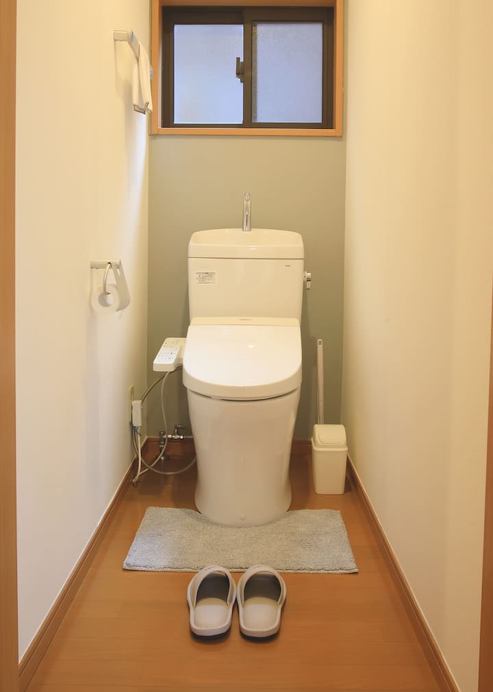 清潔なトイレをご利用ください。