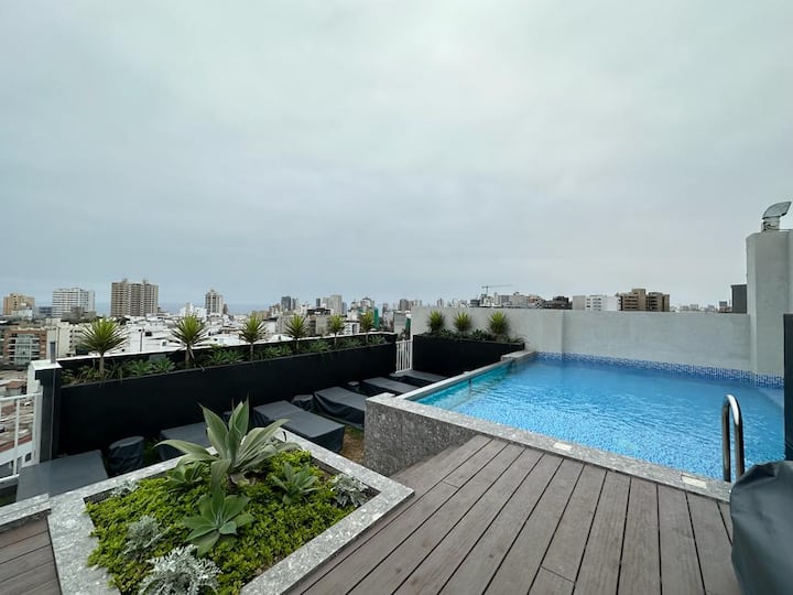 Luxury Apartment Miraflores Pool Gym 1007B Apartments for Rent in
