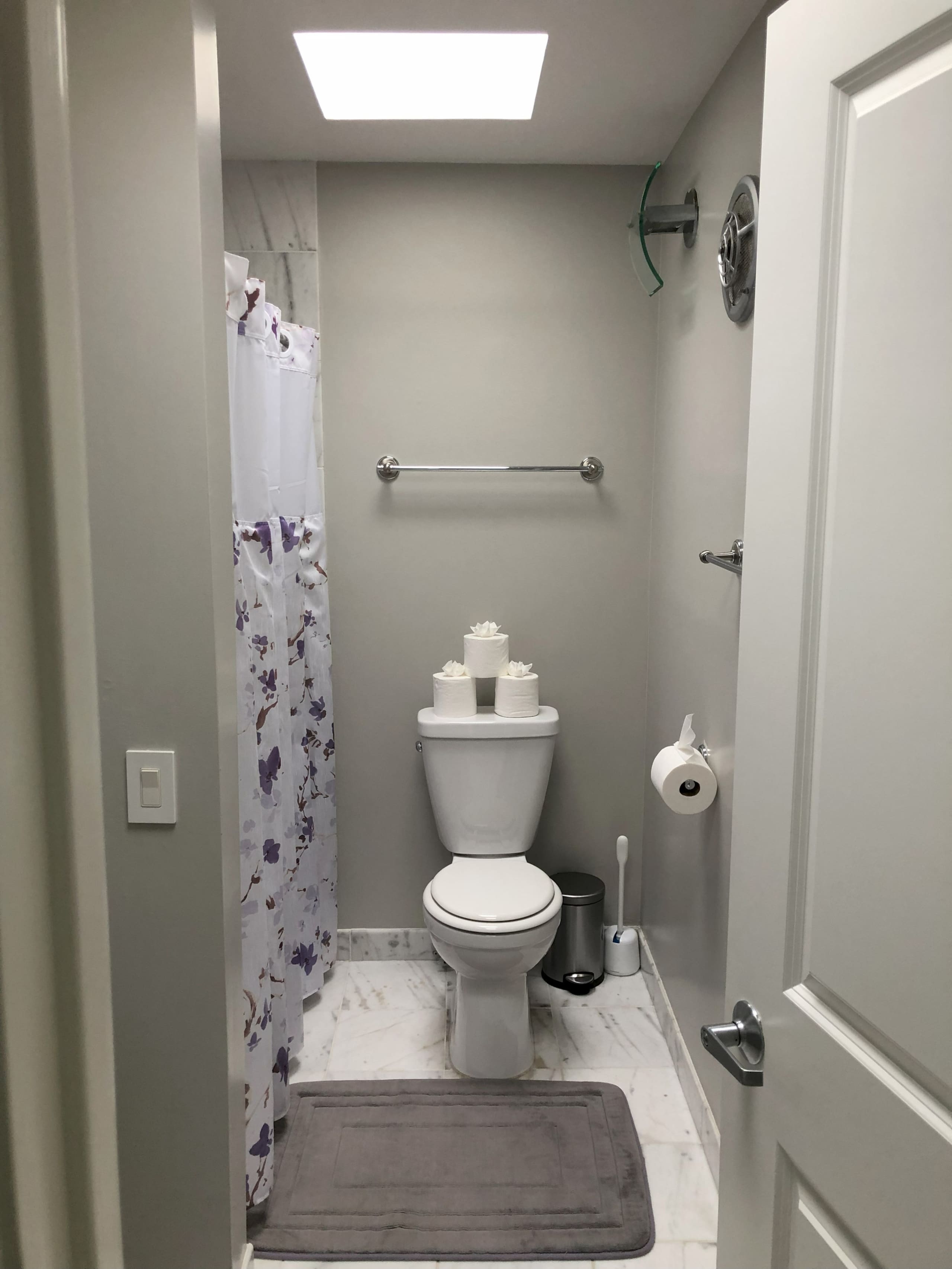 Home in San Francisco · ★5.0 · 3 bedrooms · 3 beds · 2.5 baths - Image 19