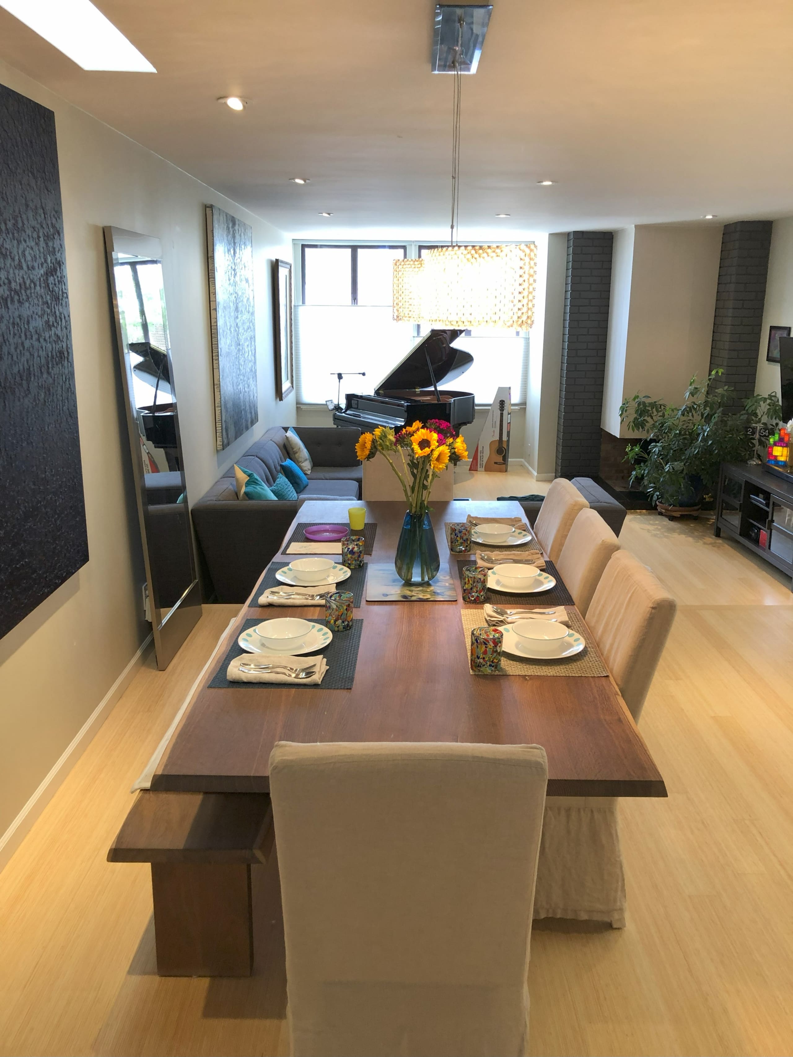 Home in San Francisco · ★5.0 · 3 bedrooms · 3 beds · 2.5 baths - Image 11
