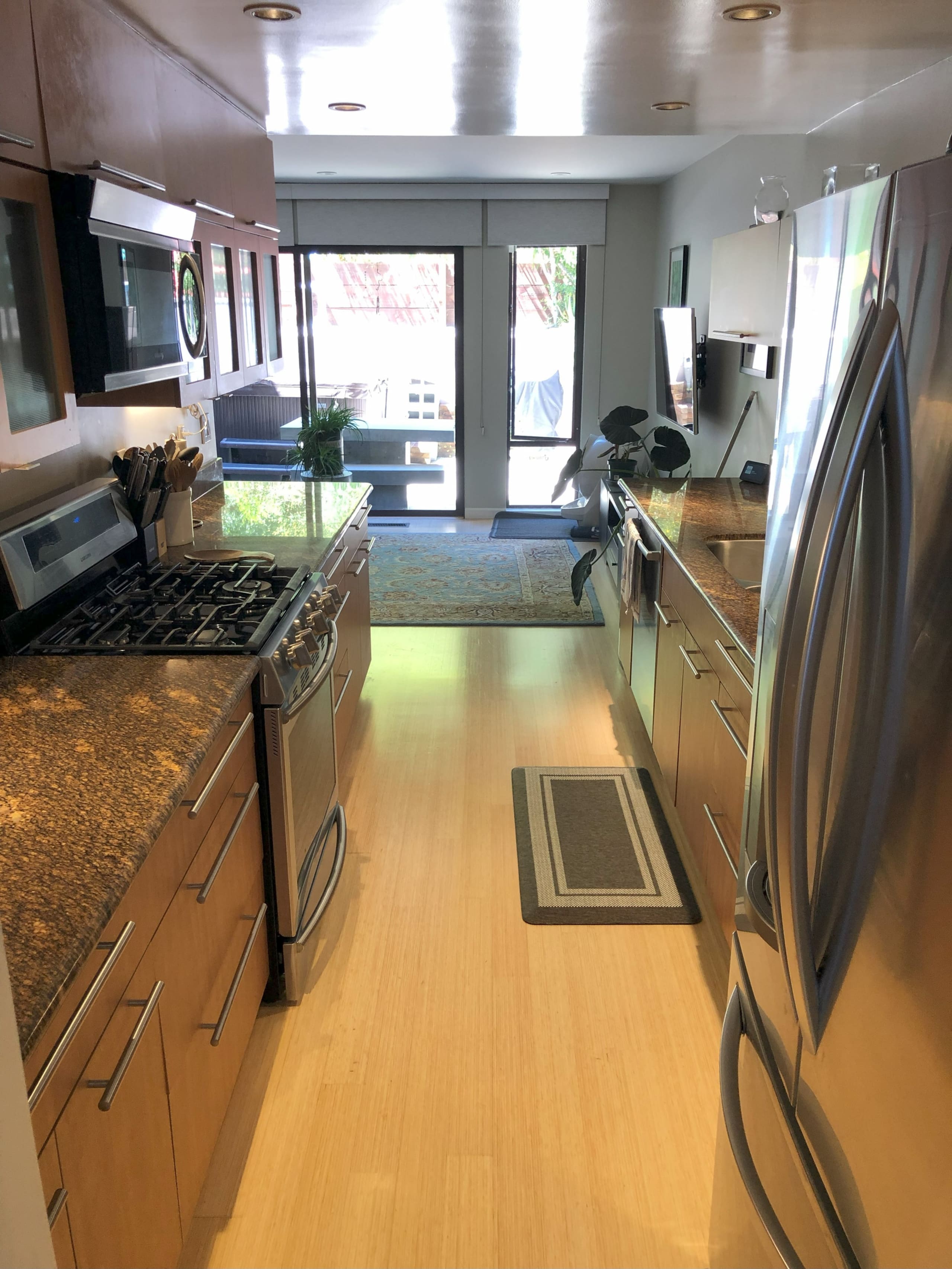 Home in San Francisco · ★5.0 · 3 bedrooms · 3 beds · 2.5 baths - Image 8