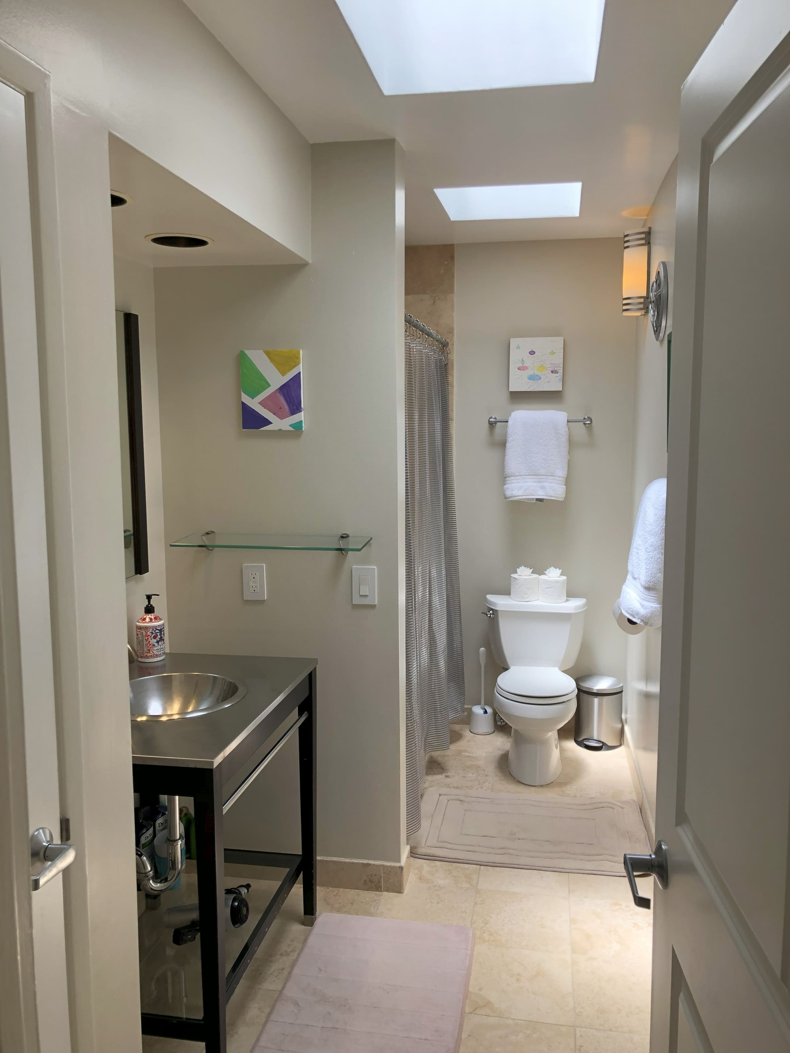 Home in San Francisco · ★5.0 · 3 bedrooms · 3 beds · 2.5 baths - Image 21