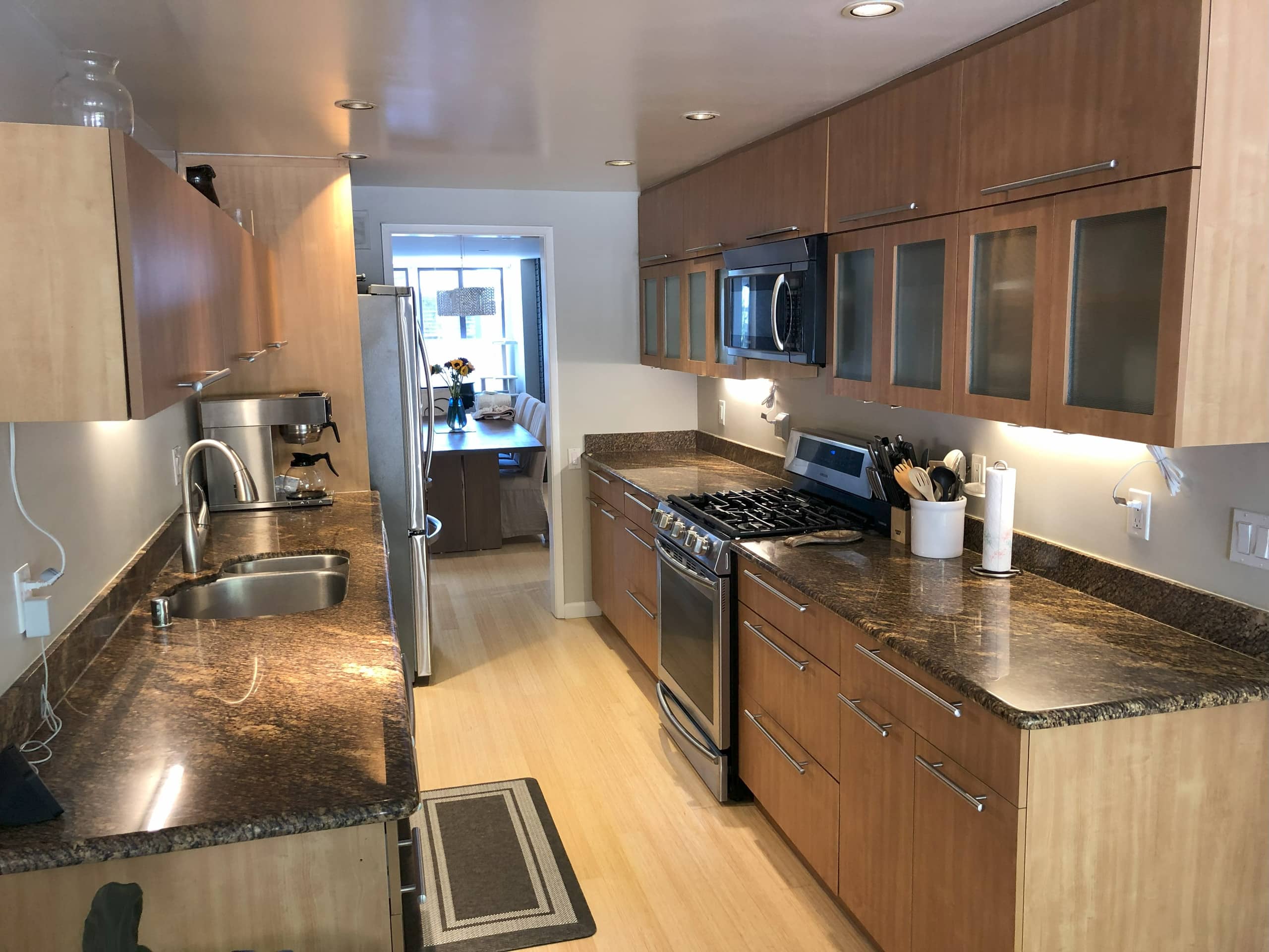 Home in San Francisco · ★5.0 · 3 bedrooms · 3 beds · 2.5 baths - Image 7