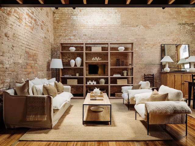 The Rox – Luxury Elizabeth Apartment