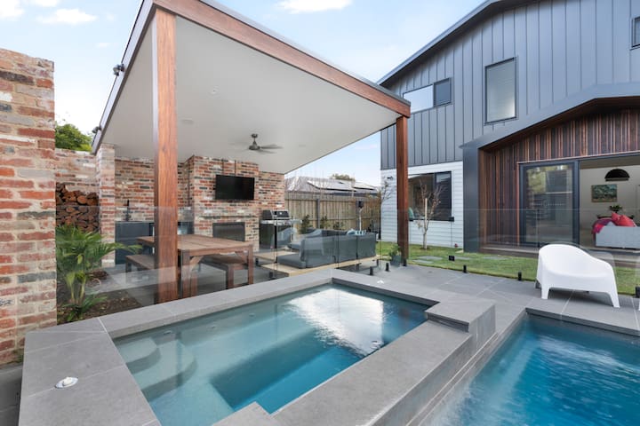 Private Family Retreat!