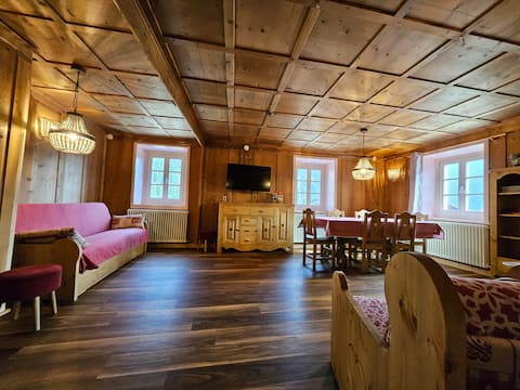 Similde's old house it022250C2W8E76PJV