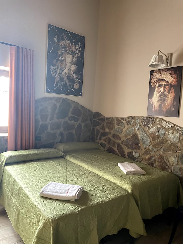 غرفة النوم 2