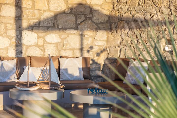 Villa Gardenia, pool, sea view, BBQ, luxury, quiet gallery image 5