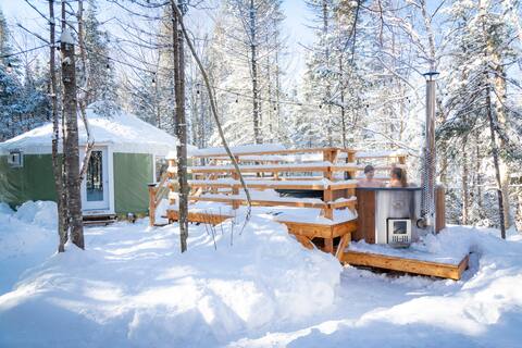 Luxurious Yurt With River & Private Nordic Bath